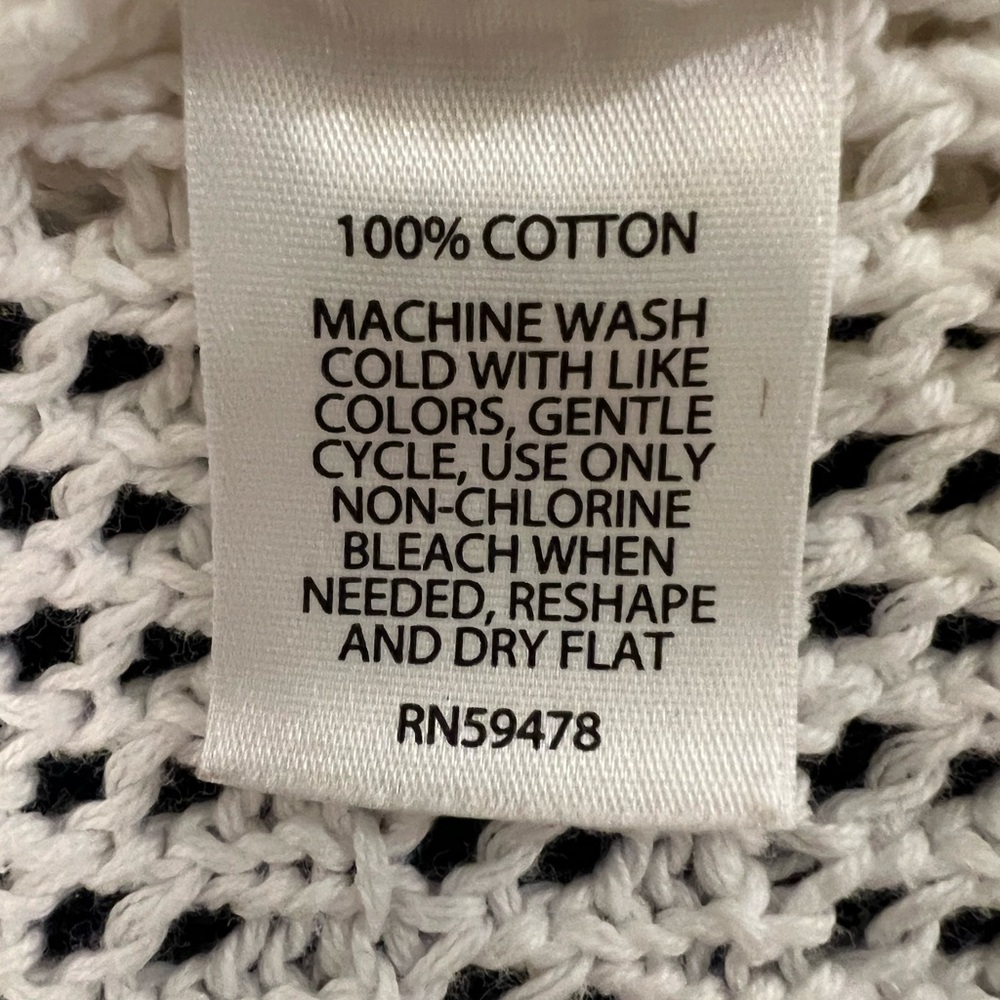 Valerie Bertinelli White Hooded Cardigan - Picture 3 of 4